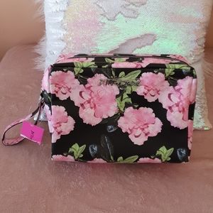 Betsey Johnson pouch new w/tag
